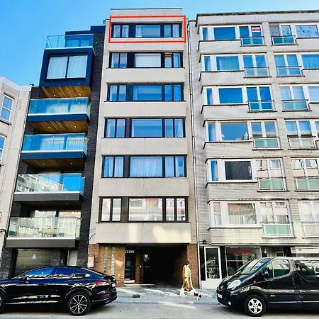 Апартаменты Center Luxury Floor With Free Parking Остенде